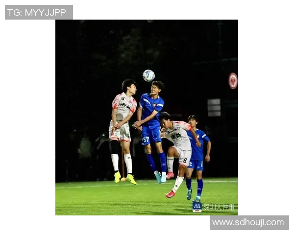 深圳足球队在城市联赛中以97分高居榜首展现强劲实力